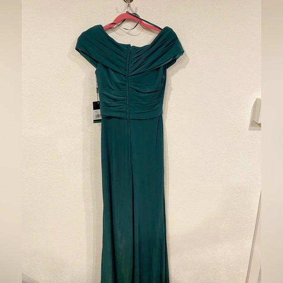 NWT La Femme Ruched Jersey Column Gown Size 6 - Picture 4 of 5